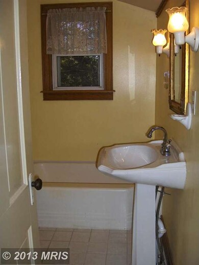 120 Pine St, Petersburg, WV 26847 - photo 5