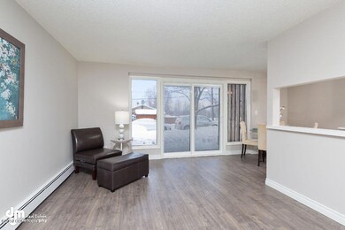 Living Room_KI_10-SMALL