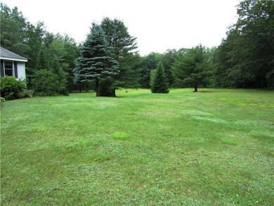 Yard/Garden. front yard