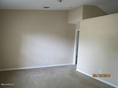 Formal Living Room (Small)