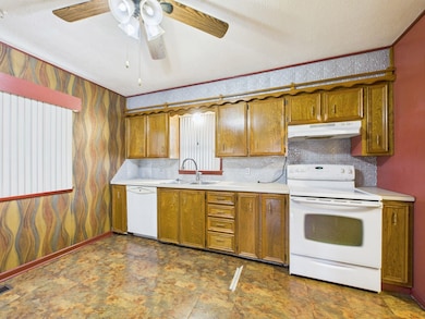 1304 W 27th St S, Wichita, KS 67217 - photo 6