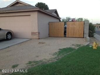 manaen RV Gate