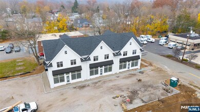 445 Ramapo Valley Rd unit 3, Oakland, NJ 07436 - photo 3