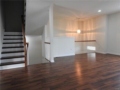 5220 Spring Ridge Dr E, Macungie, PA 18062 - photo 4