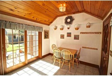 207 Old Common Rd, Lancaster, MA 01523 - photo 3