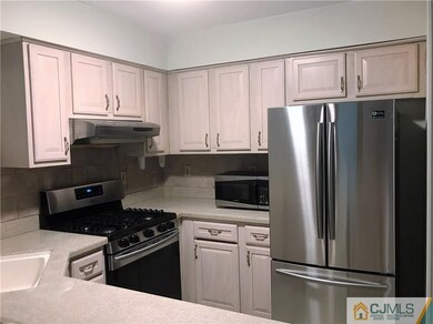 275 Shady Oak Ct unit 75, Piscataway, NJ 08854 - photo 7