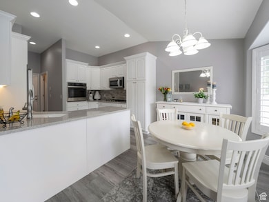 135 E Station St, Sandy, UT 84070 - photo 7