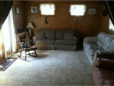 19 W Bel Air Rd, Cranston, RI 02920 - photo 7