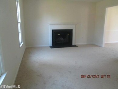 3308 Sumter Dr, High Point, NC 27265 - photo 2