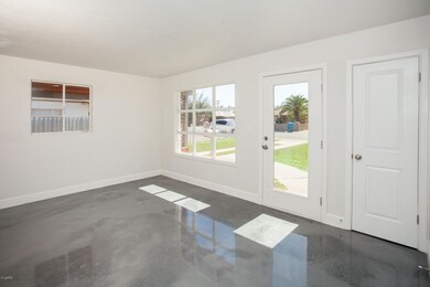 2108 N 28th Place, Phoenix, AZ 85008 - photo 5