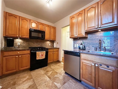 The Embassy unit C5, Brooklyn, NY 11209 - photo 3