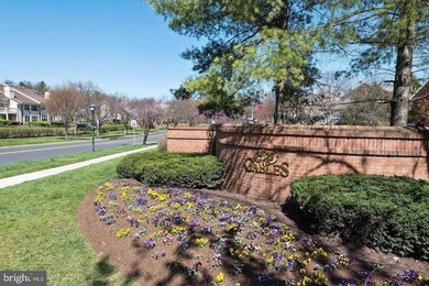 5812 Inman Park Cir unit 110, Rockville, MD 20852 - photo 2