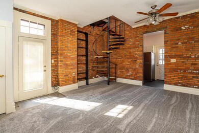 561 S 4th St, Columbus, OH 43206 - photo 4