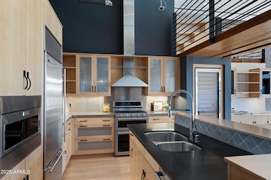 914 E Osborn Rd #402-9