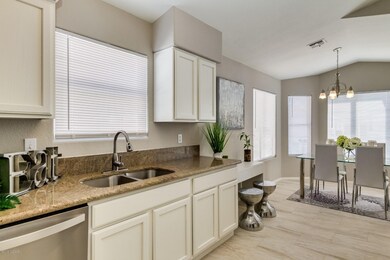 Eat-In Kitchen
