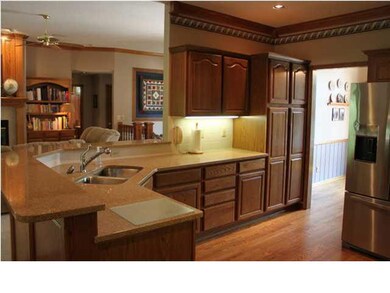 Great cabinet space! Pantry with roller trays; app