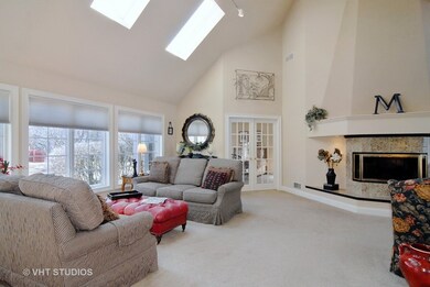 2561 Sutton Ln unit 47, Aurora, IL 60502 - photo 2