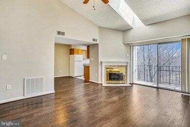 12219 Stevenson Ct, Woodbridge, VA 22192 - photo 3