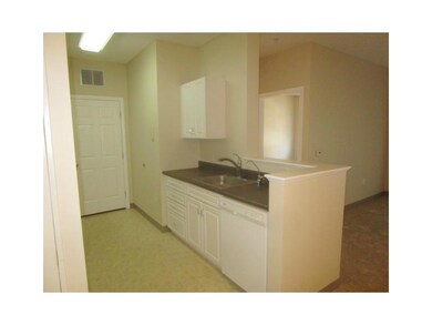 90 Mill St unit 204, Woonsocket, RI 02895 - photo 5