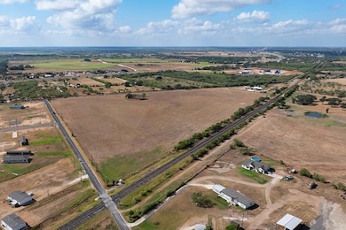 13277 Pearsall Rd, Atascosa, TX 78002 - photo 3