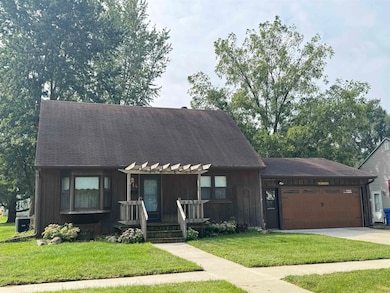 714 9th Ave, Charles City, IA 50616 - photo 2