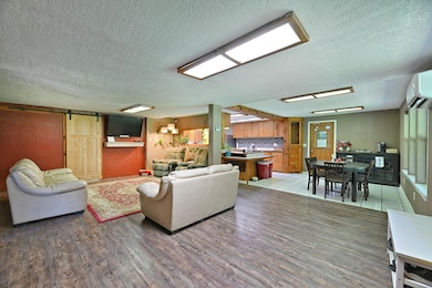 LivingArea3
