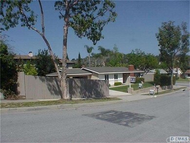 EXPANSIVE WRAP AROUND CORNER LOT