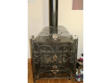 412 N 1st St, Creswell, OR 97426 - photo 4