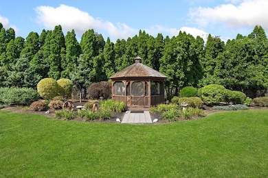 11 Stonegate Rd, Warren, RI 02885 - photo 5