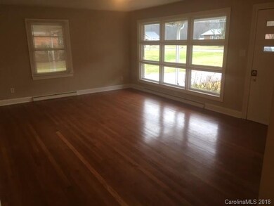 512 Holland Dr, Statesville, NC 28677 - photo 2