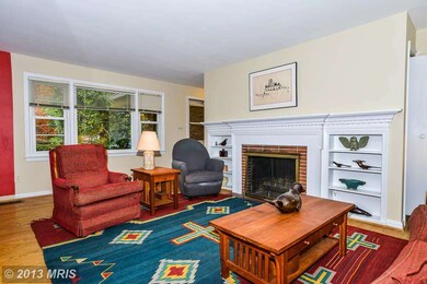 3315 Longwood Dr, Falls Church, VA 22041 - photo 4