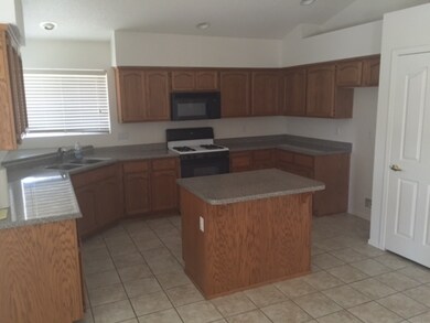 3760 W 17 Place, Yuma, AZ 85364 - photo 4