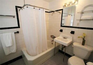 135 Pleasant St unit 11, Arlington, MA 02476 - photo 7