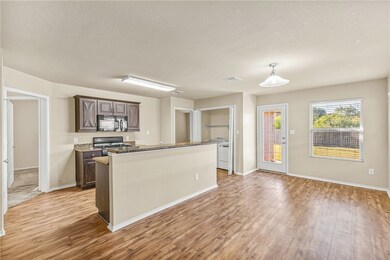 1134 Cottage Grove Cir, Bryan, TX 77801 - photo 5