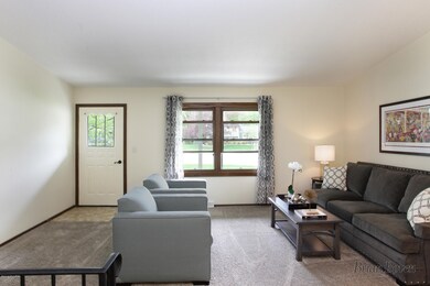 2516 Appleleaf Ct NE, Grand Rapids, MI 49525 - photo 3