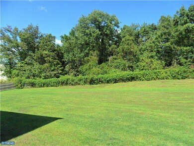 1008 Amber Ct, Green Lane, PA 18054 - photo 3