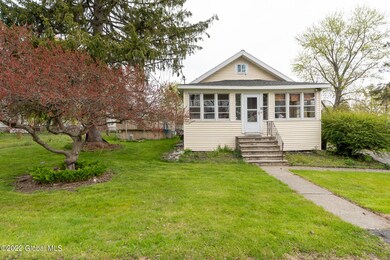 10 Wisconsin Ave, Rensselaer, NY 12144 - photo 7