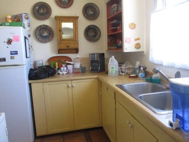 541 W Ocotillo Ave, Ajo, AZ 85321 - photo 5