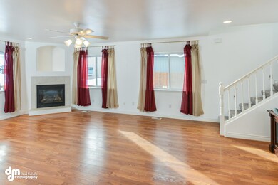 Living Room-0150-FULL