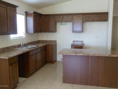 10337 W Hess St, Tolleson, AZ 85353 - photo 3