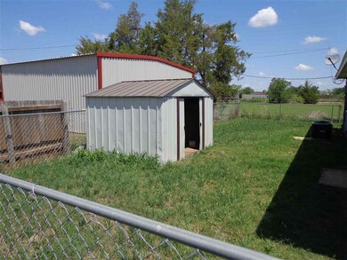 103 S 3rd St, Cache, OK 73527 - photo 7