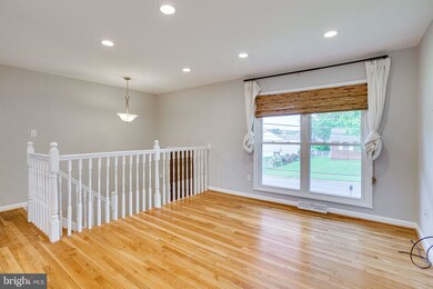 6703 Sisalbed Dr, Capitol Heights, MD 20743 - photo 4