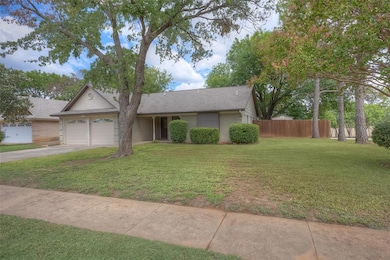 3028 Oak Valley Dr, Bedford, TX 76021 - photo 3