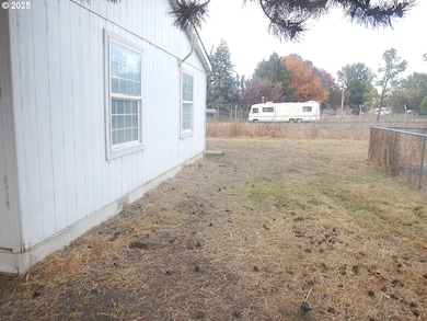 775 Preston Ave, Waitsburg, WA 99361 - photo 5