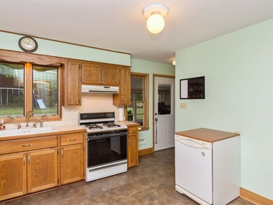 1124 20th St SW, Cedar Rapids, IA 52404 - photo 5