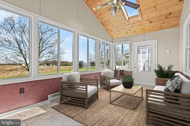 903 Lee Ave, Sykesville, MD 21784 - photo 6