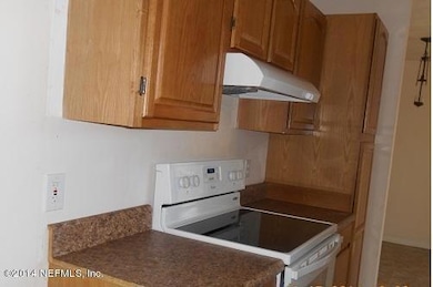 5919 Ridgeway Rd E, Jacksonville, FL 32244 - photo 6