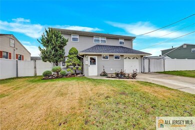 85 Whitman St, Carteret, NJ 07008 - photo 2