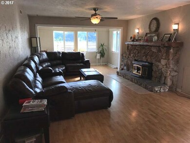 5955 N Fork Siuslaw Rd, Florence, OR 97439 - photo 4