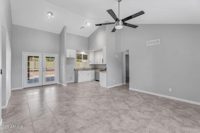 1368 E Wickieup Ln, Phoenix, AZ 85024 - photo 2